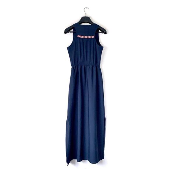 OLIVE &‎ OAK Maxi Dress Size XS Embroiedered Navy Sleeveless Slits - Picture 8 of 8